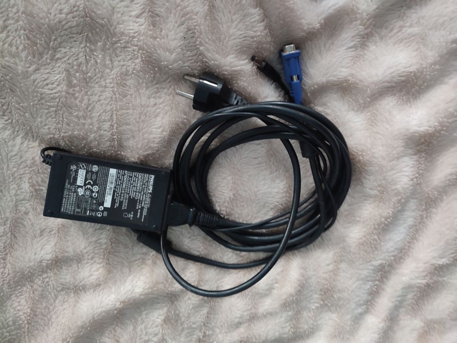 Монитор Philips 247e. 1920-1080 Ful hd.