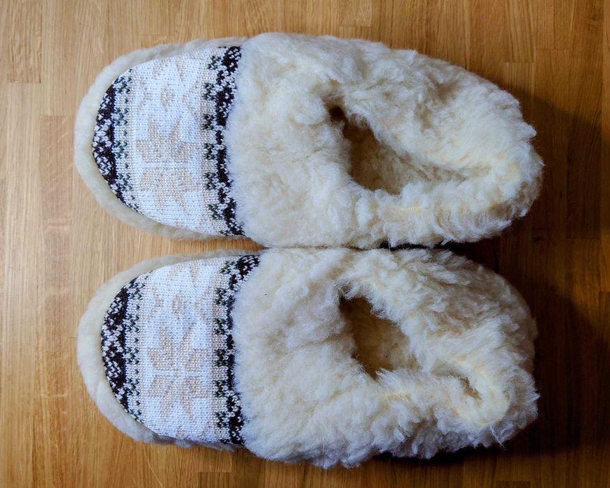 Kapcie domowe typu slip‑on z naturalnej wełny, super ciepłe r. 38 NOWE