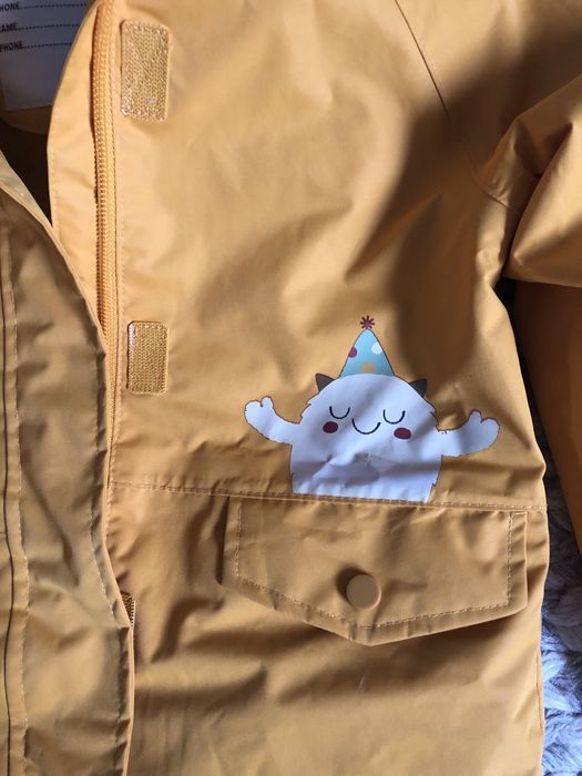 Kurtka przeciwdeszczowa  dziewczęca 98/104/110 stan bardzo dobry