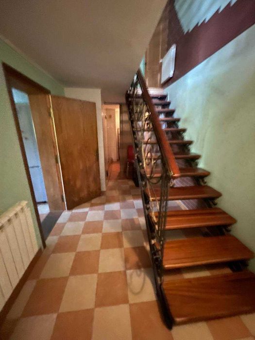 Продаж будинку та ділянки в смт. Івано Франкове