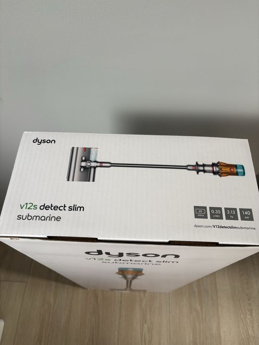 Nowy dyson v12s