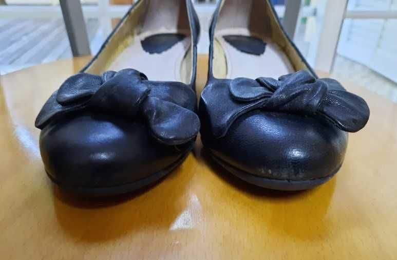 Bata High-Heeled Shoes