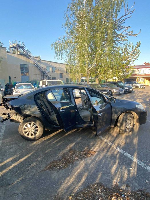 Renault Fluence 2010 Після ДТП