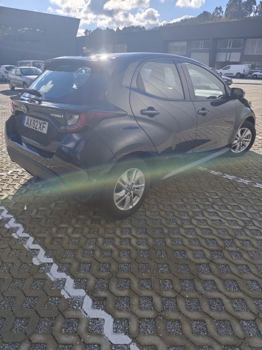 Mazda 2 híbrido 1.5