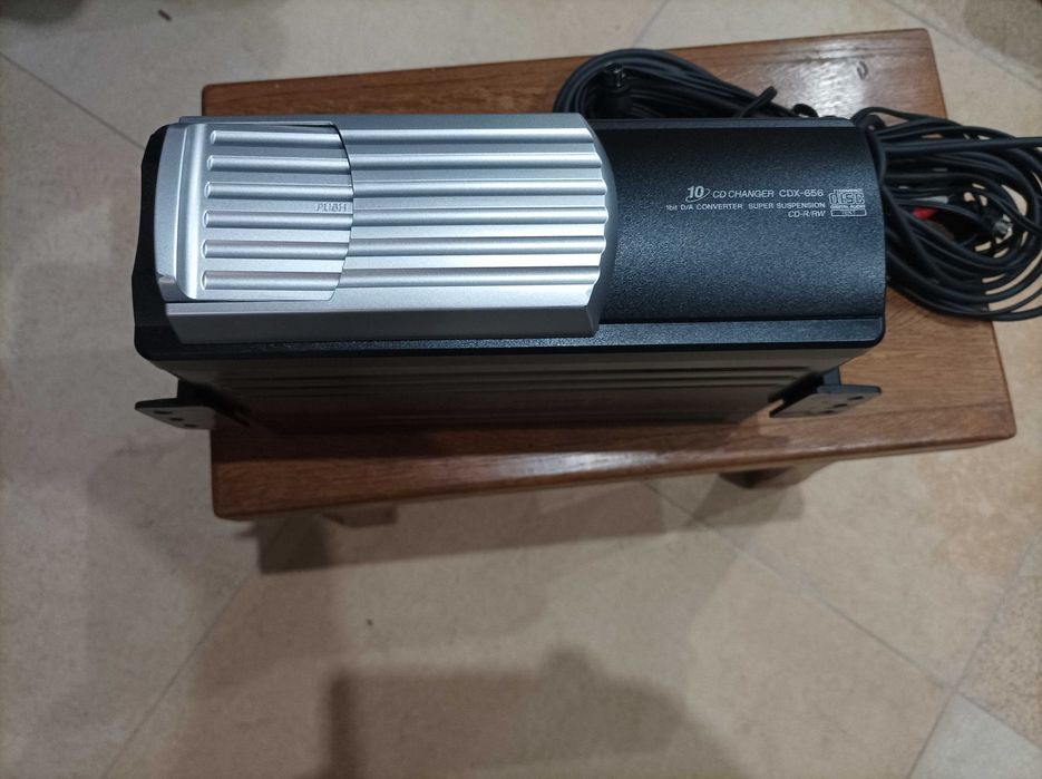 Zmieniarka Sony CDX 656 CD-R