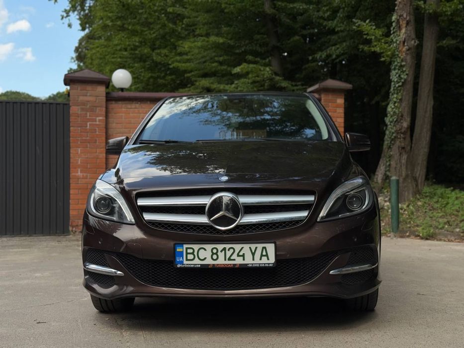 Mercedes B250e 2016