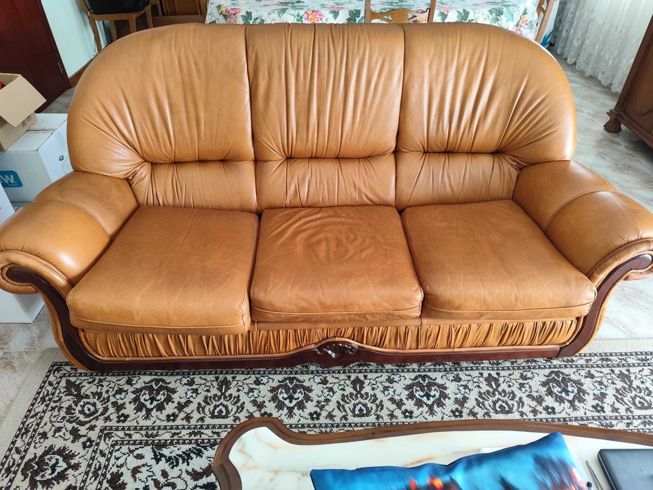 Vende-se conjunto de sofás