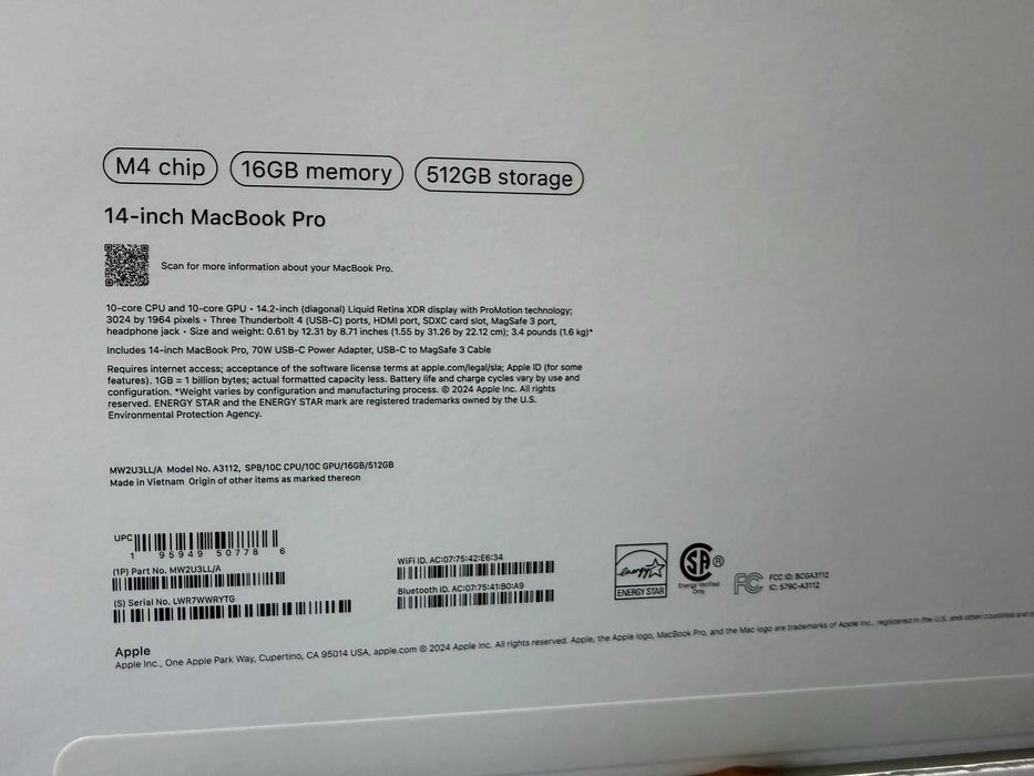 MacBook Pro M4 c/ Caixa + Carregador