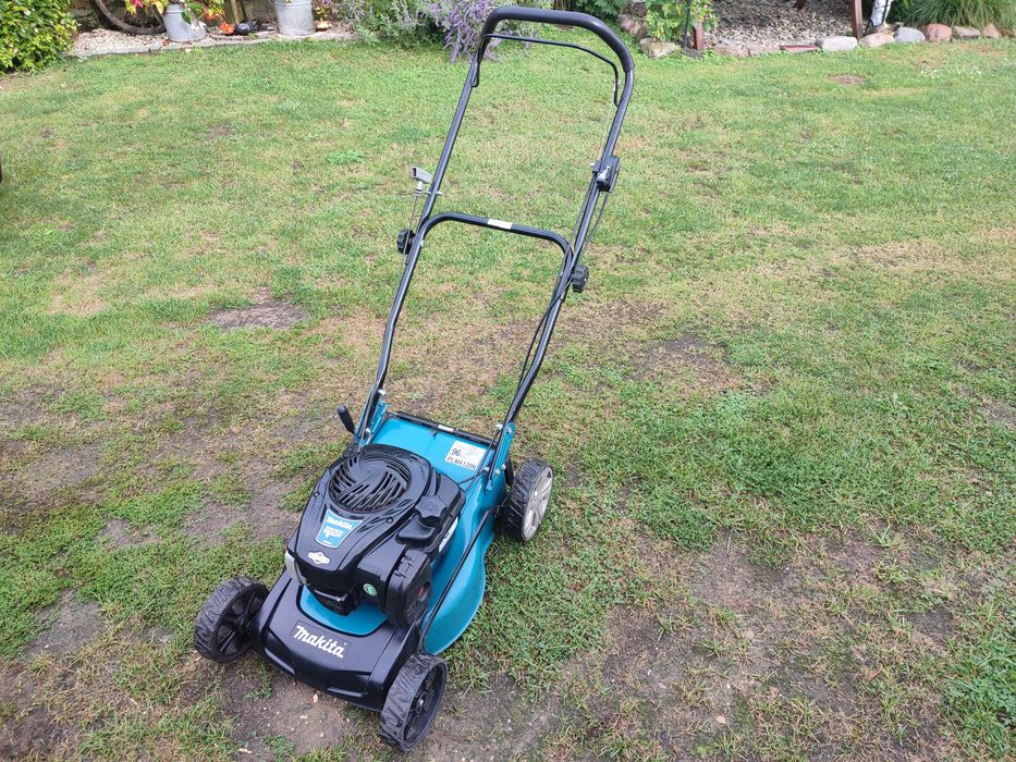 Kosiarka Makita PLM4120N 2018r
