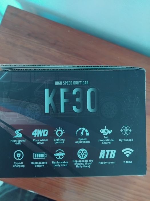 Carro telecomandado de drift