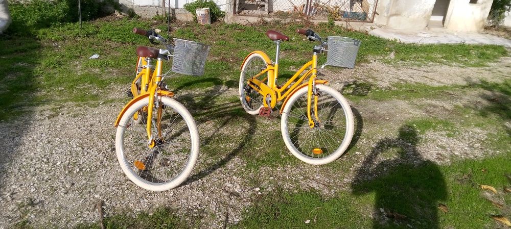 Duas bicicletas em ótimo estado