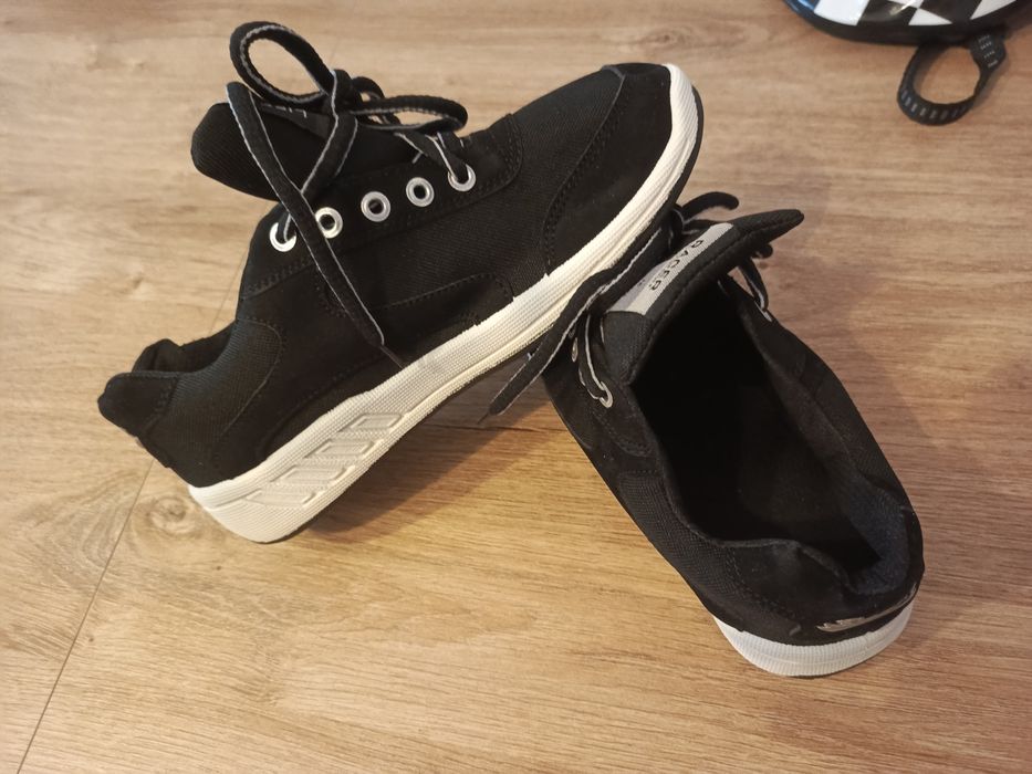 Buty sportowe damskie roz 39