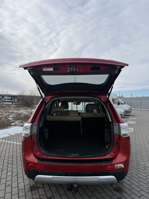 Автомомвль Mitsubishi