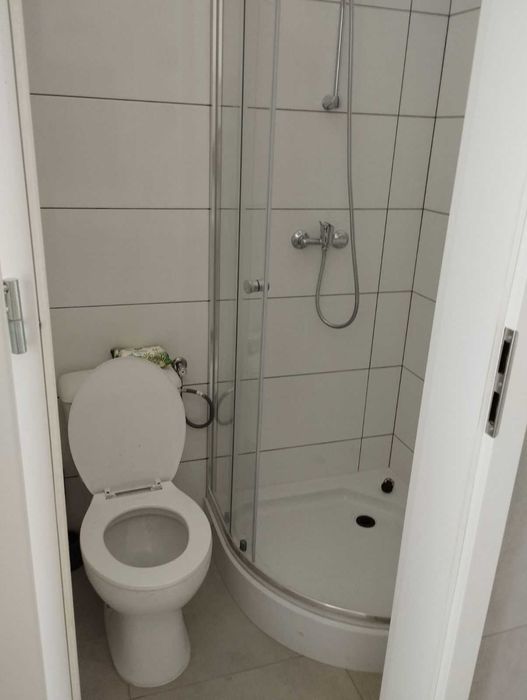 Wynajmę pokój z aneksem kuchennym