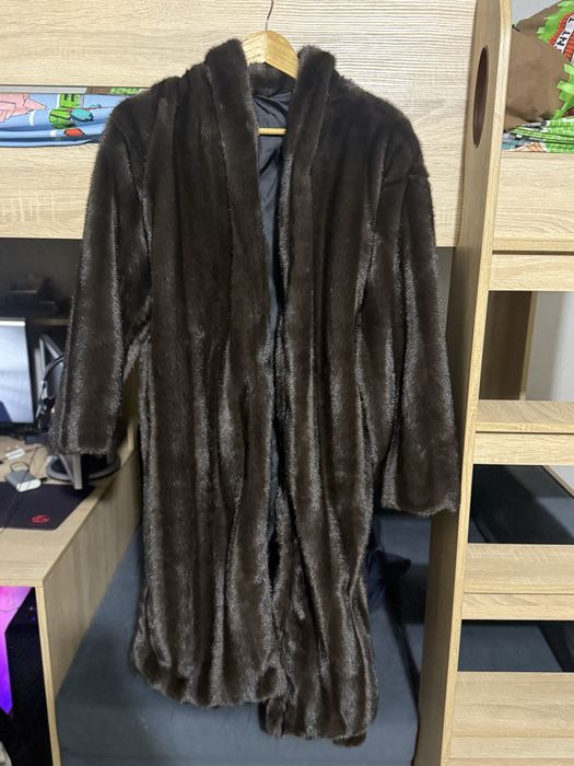 Пальто  шуба  без утеплення