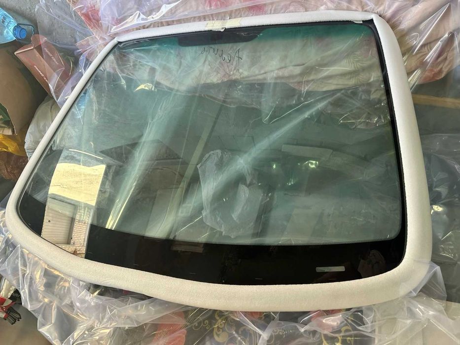 Hyundai I10 2007-2013 Лобове скло