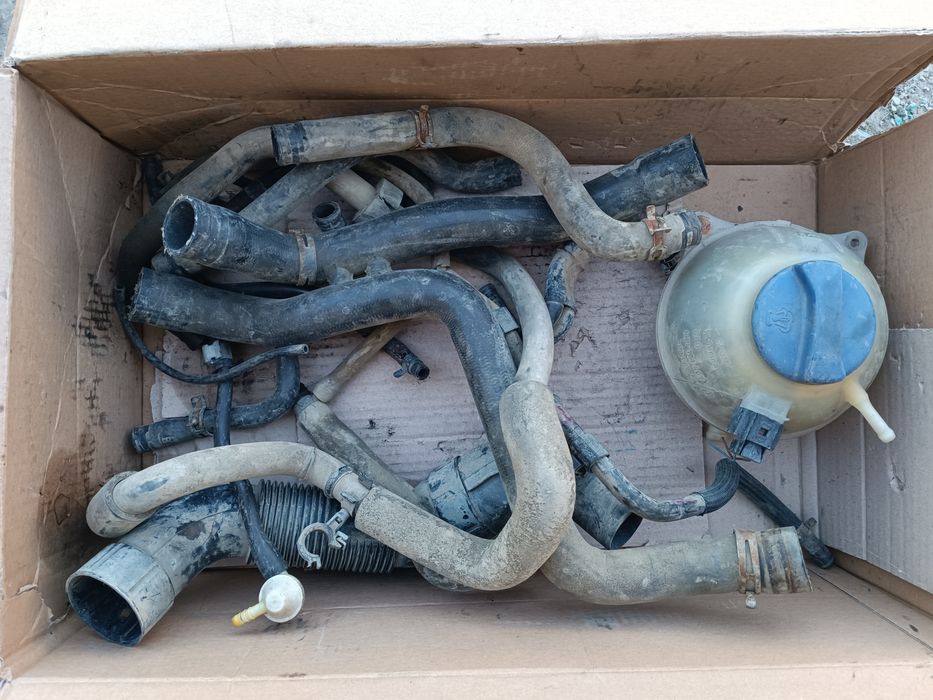 Продам патрубки охложденія до Фольцваген Лупо 1.4.