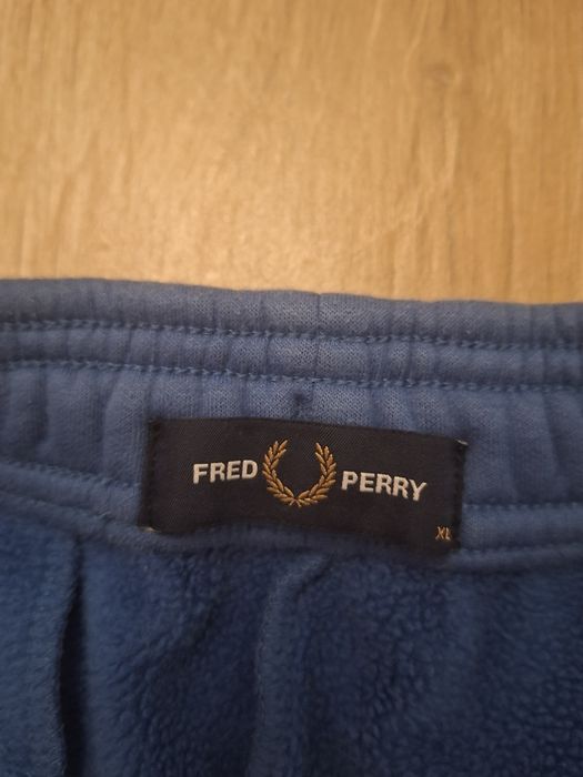 Шорти Fred Perry з лампасами (Розмір XL), ідеал