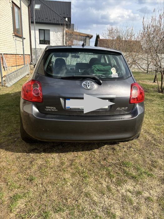 Продам машину Toyota