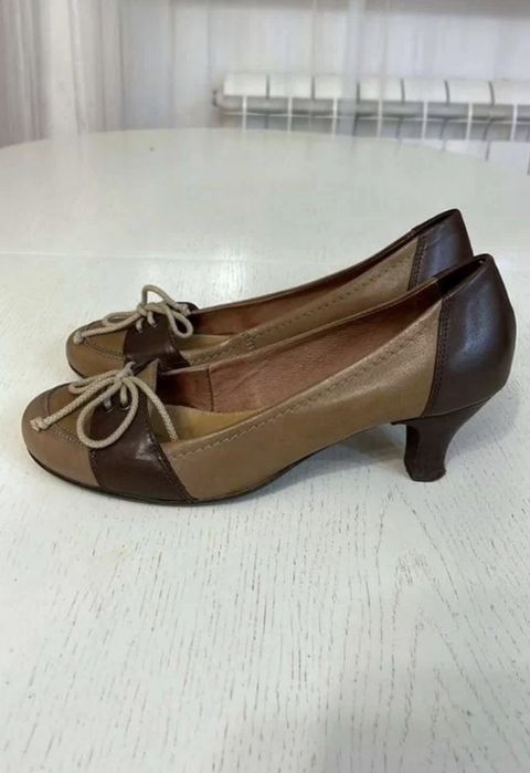 Brązowo bierzowe skórzane buty TT.BAGATT czółenka na niewielkim obcasi