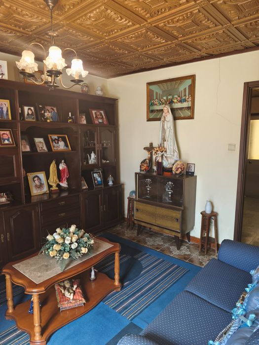 Cama de ferro antiga