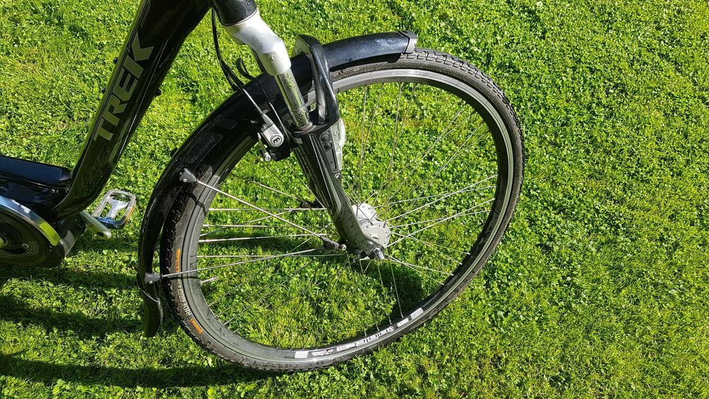 Rower elektryczny Trek TM  500 plus