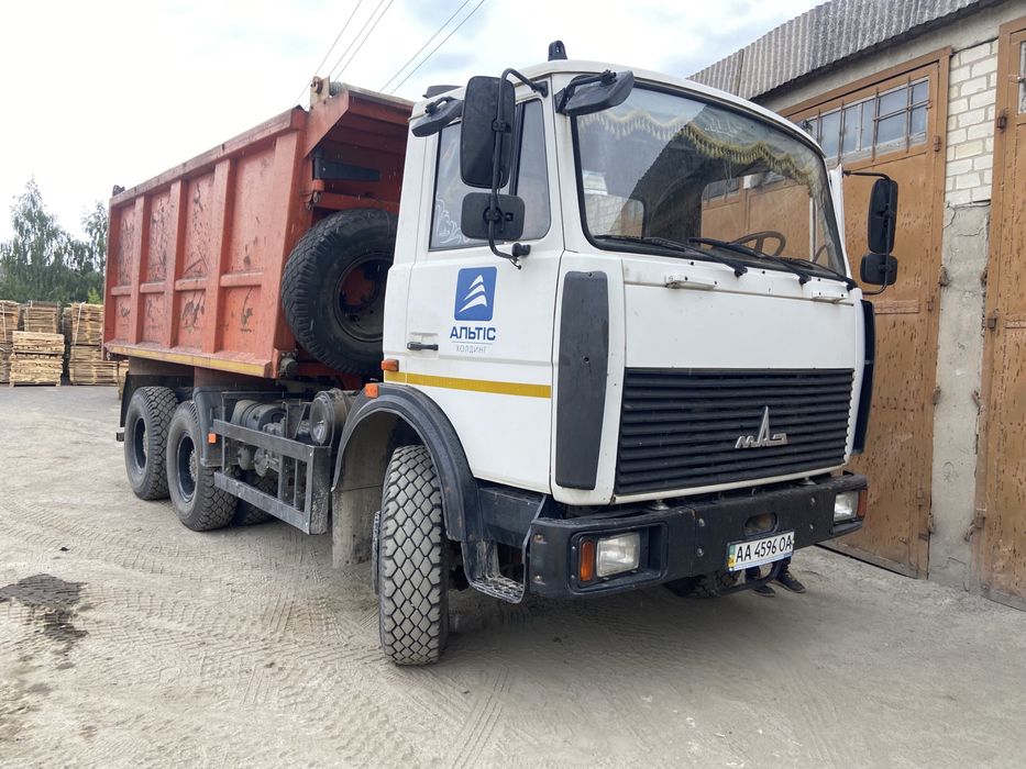 Маз самосвал 551605-271