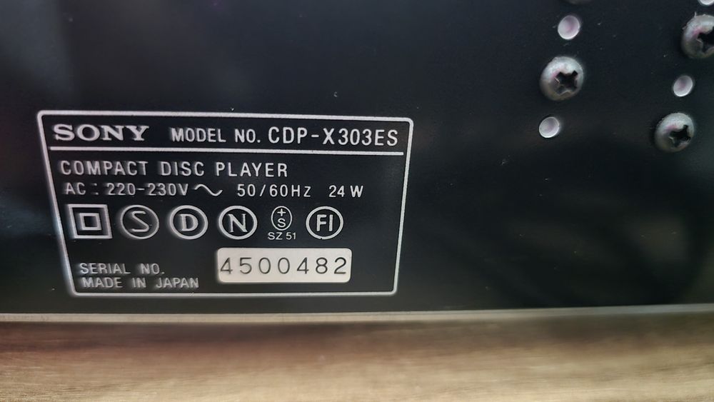 Sony X303ES- CD plus pilot