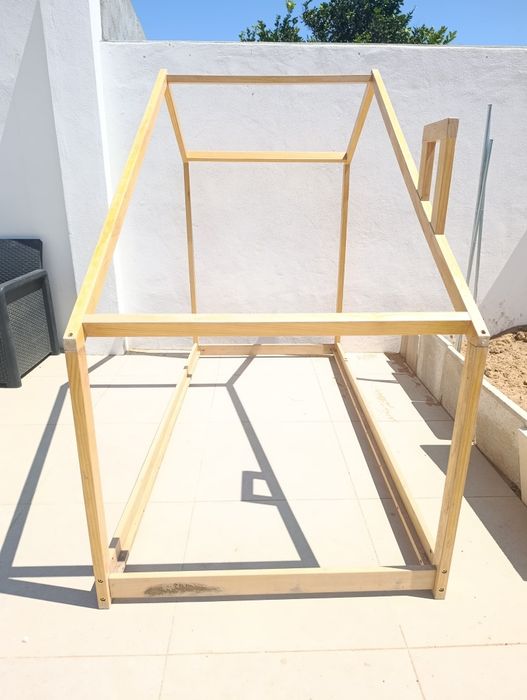 Estrutura cama Montessori