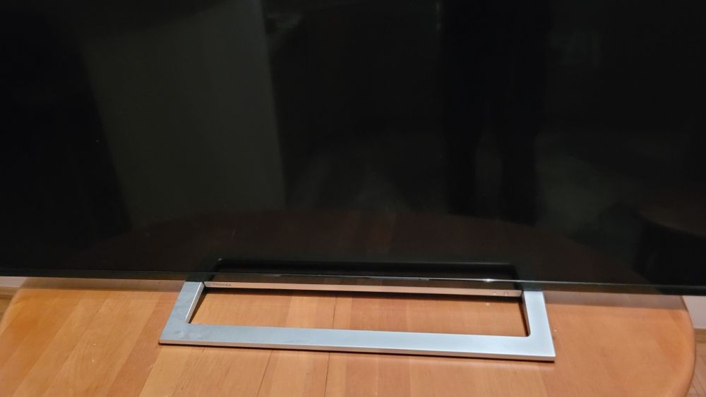 Toshiba  65 cali