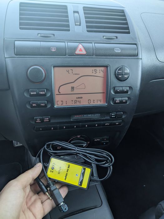 SEAT Ibiza 6k2 tdi — photo 4