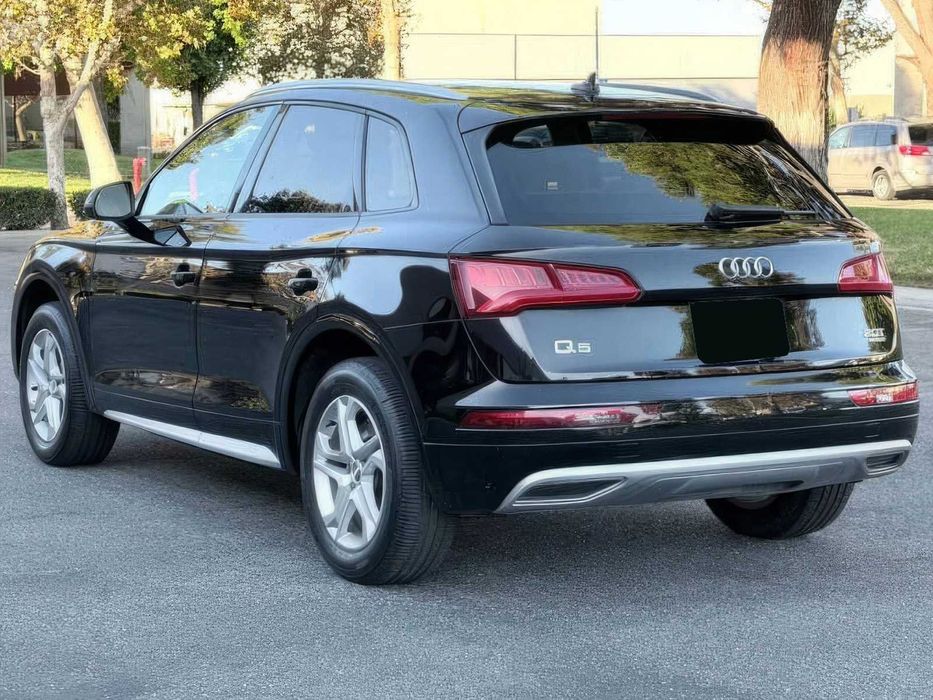 Audi Q5      2018