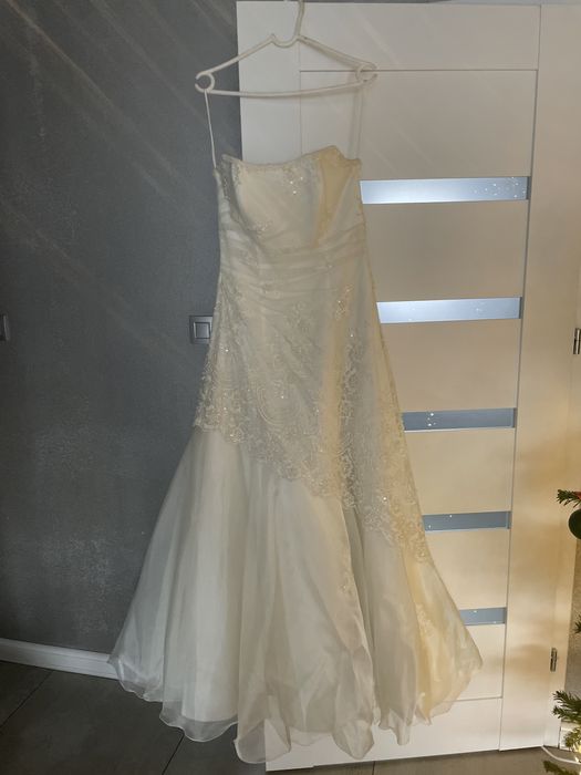 Suknia ślubna 42 z salonu kolor ecru