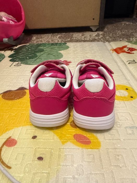 Кросівки дитячі 22 розмір