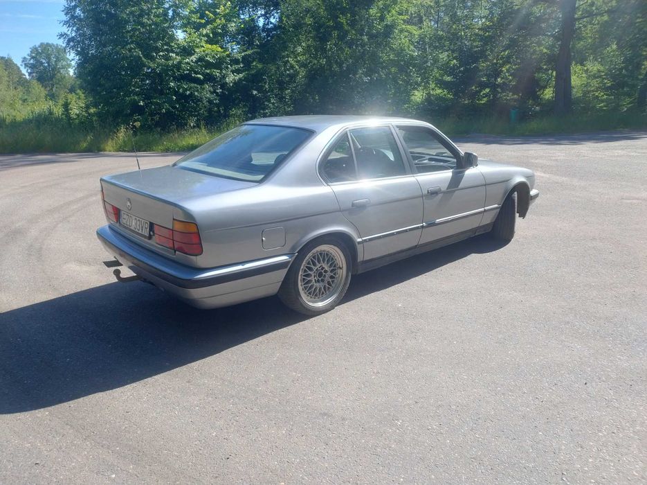 BMW e 34 520 i b+g