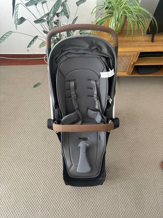 Carrinho Joolz Cinza64343224806147122