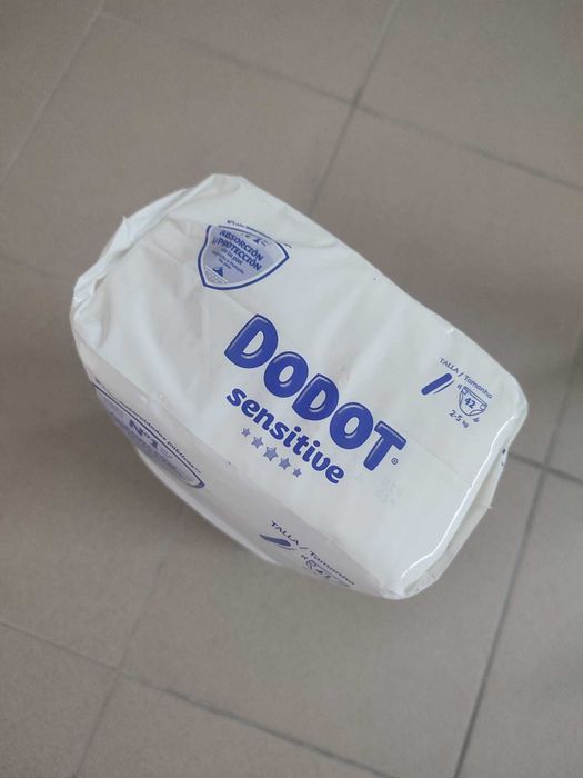 Fraldas DODOT Sensitive 1 - pacote de 42 + pacote de 44 unidades