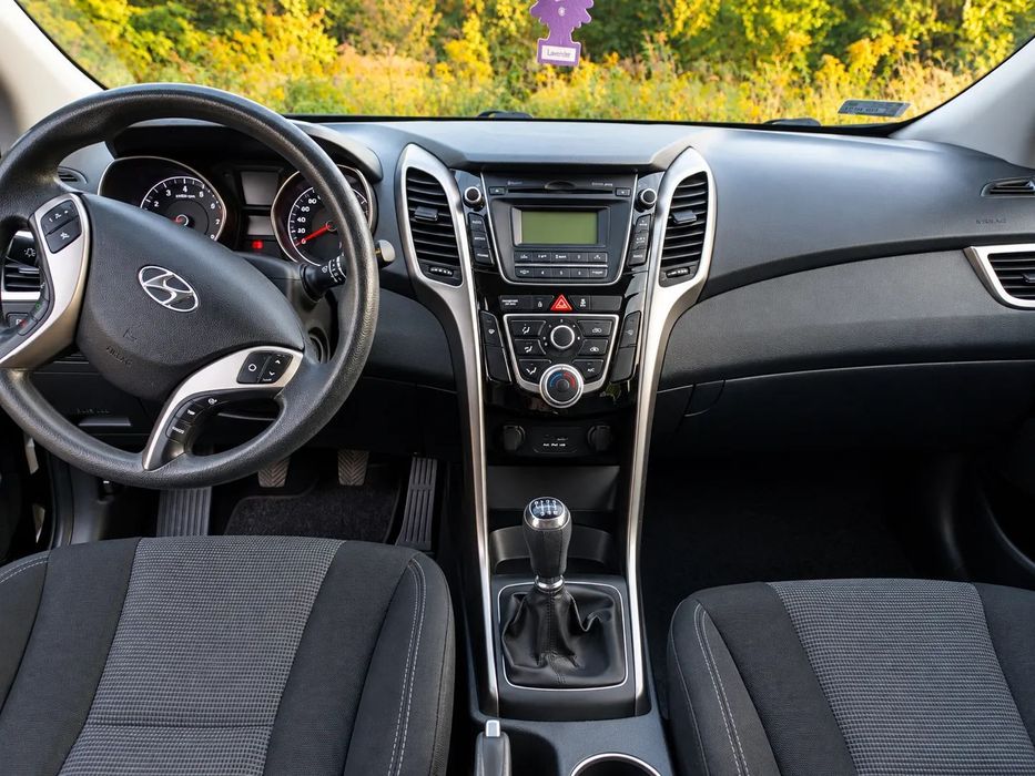Hyundai I30 Hyundai i30 II generacji – zadbany egzemplarz z niskim przebiegiem
