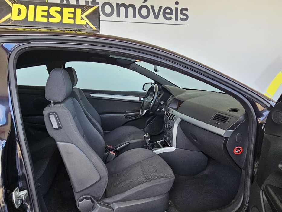 OPEL ASTRA GTC 1.3 CDTI impecavel