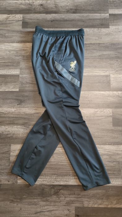 spodnie treningowe Nike dri -fit  Liverpool FC  158/170