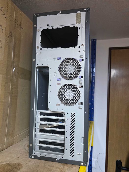 Caixa Hiftech Impecável