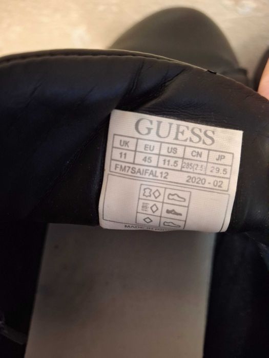 Кеды кожаные Guess