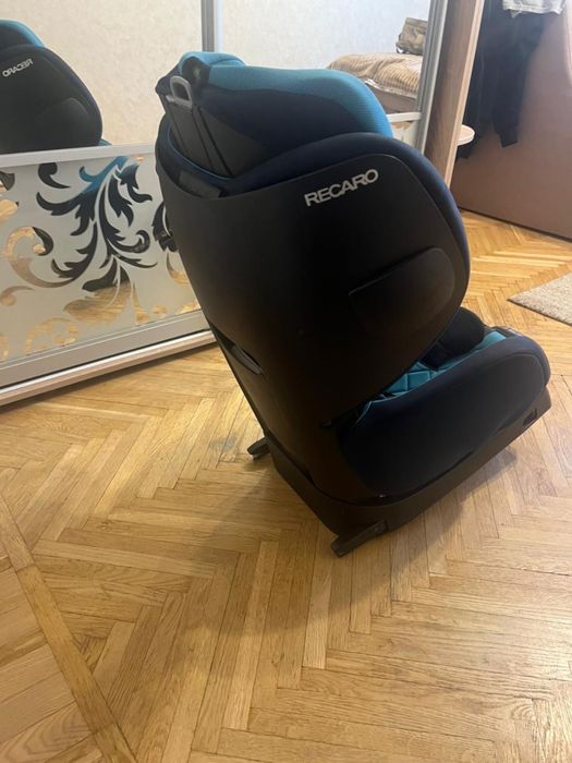 Автокрісло Recaro Optiafix
