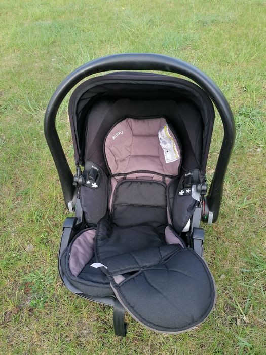 Sprzedam fotelik samochodowy