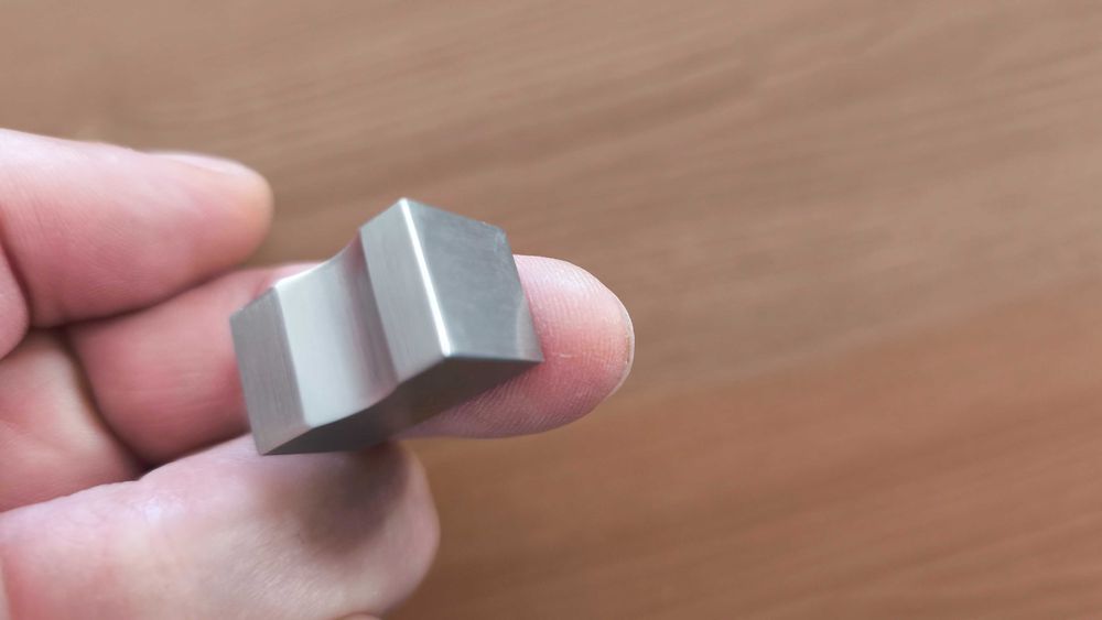 Puxadores em aço inoxidável escovado