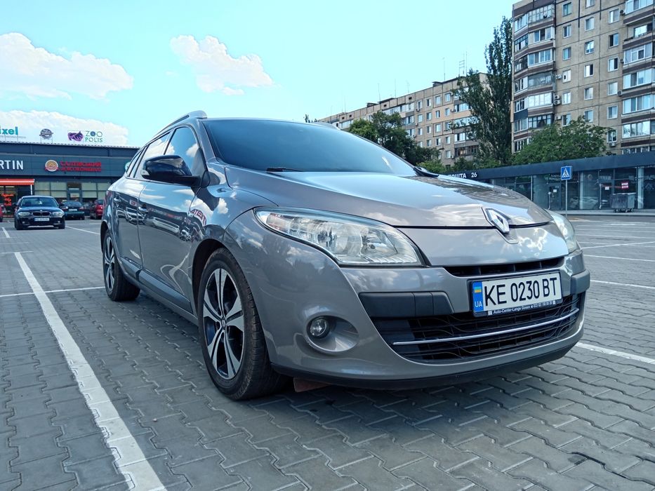 Авто Рено меган 3