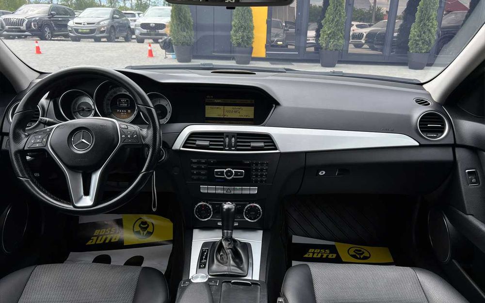 Mercedes-Benz C 200 2012