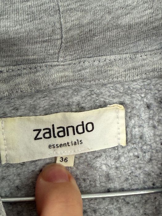 Szara bluza z kapturem Zalando essentials