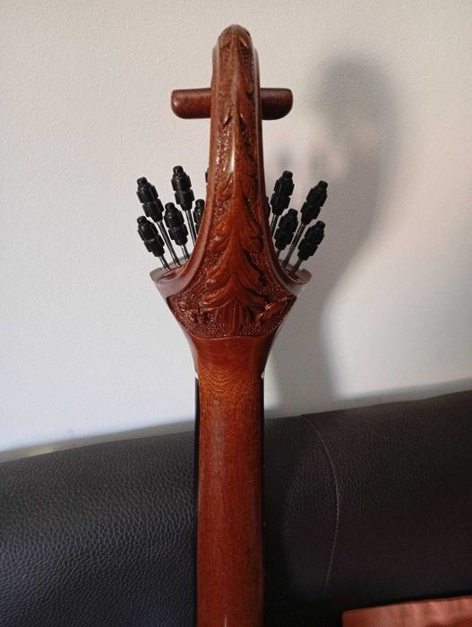 Guitarra Portuguesa usada  para venda