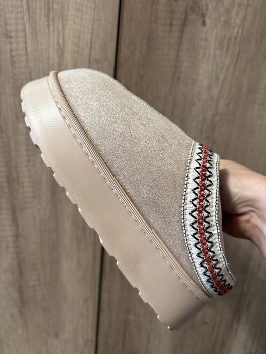 Нові!Уггі,UGG Tazz,розмір 37-38!